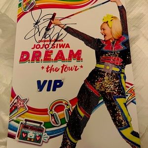 Jojo Siwa VIP Glam bag with face mask and Autographed  poster
